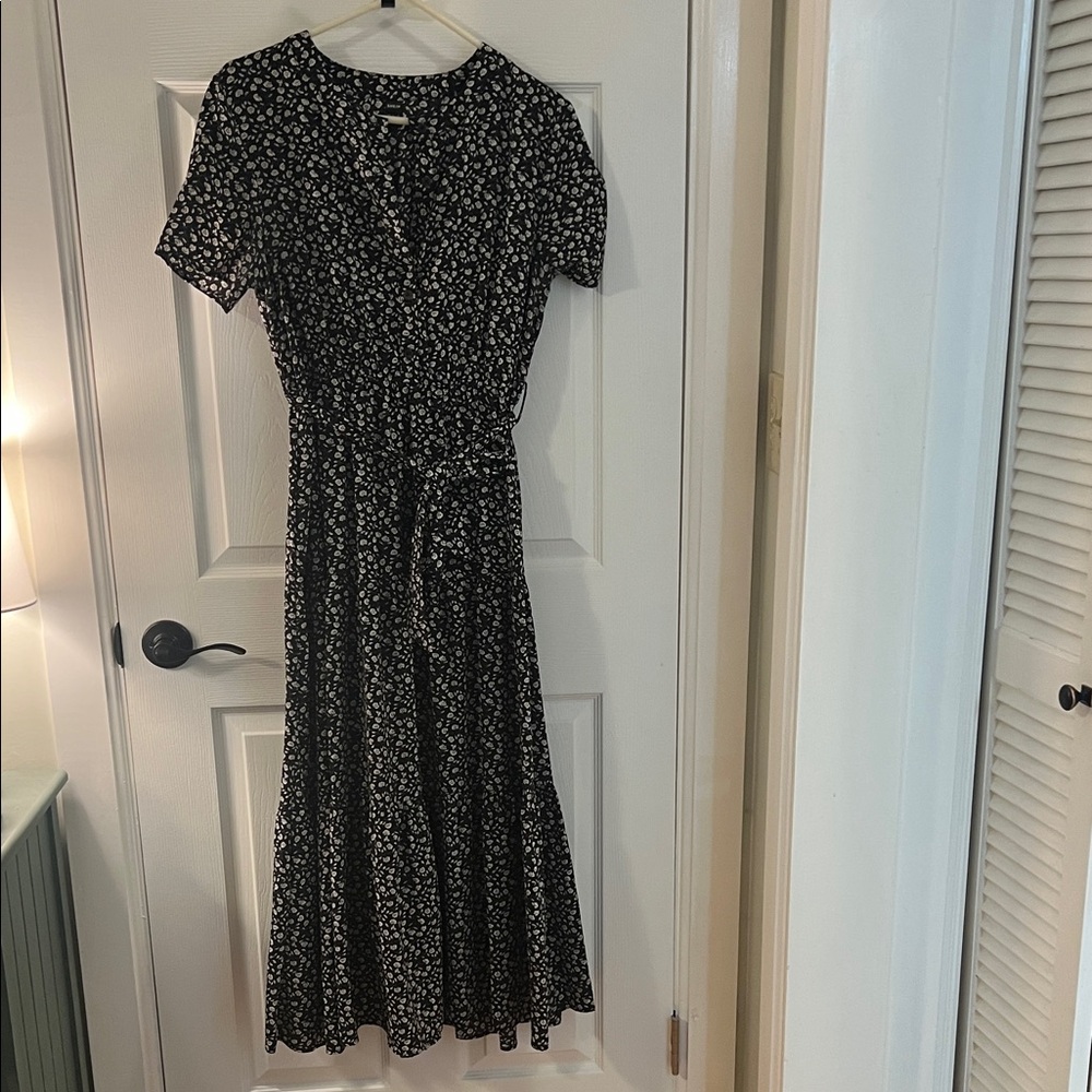 SHEIN Black and White Floral Midi Dress